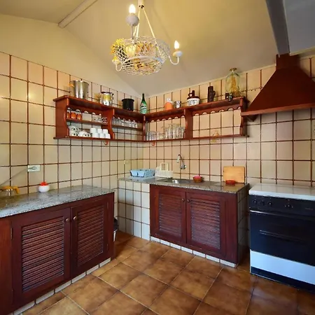 Holiday home Haus Alina Mit Beheizbarem Privatpool Und Barbecue